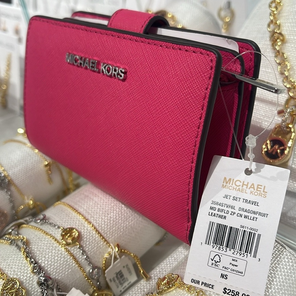 Michael Kors Medium Saffiano Leather Bifold Wallet
Dragonfruit 
NWT - Picture 16 of 16